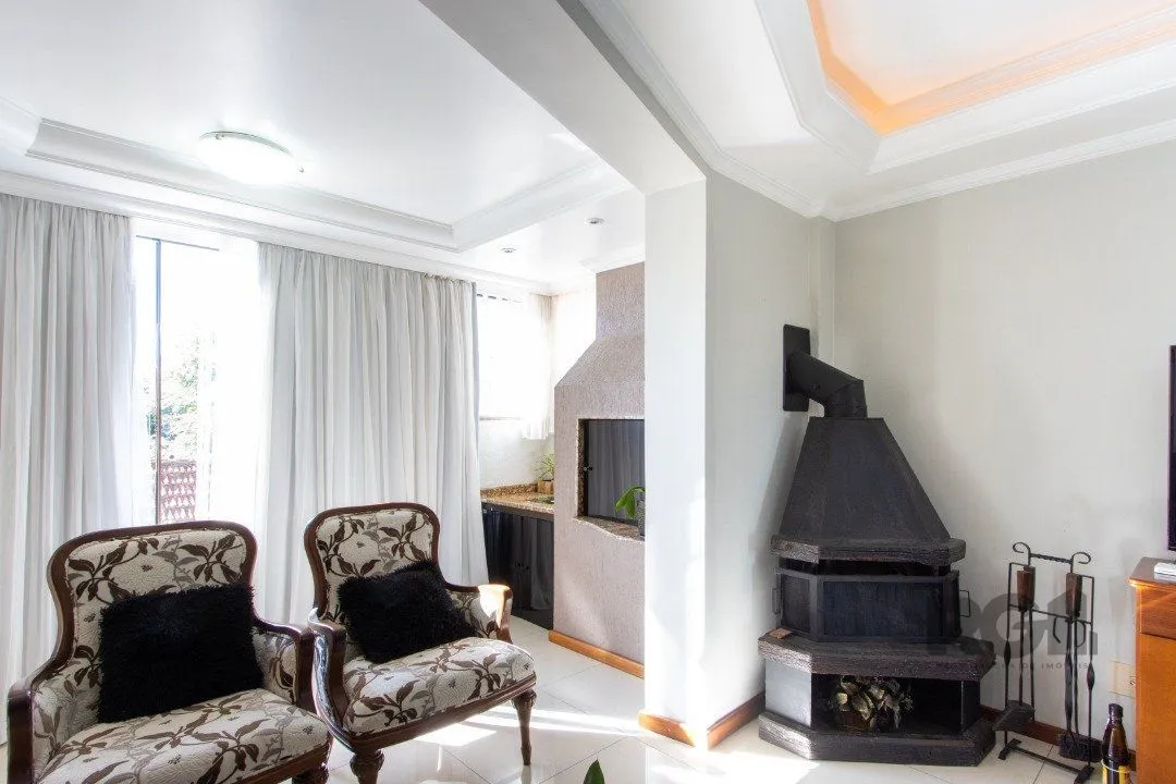Imagem Apartamento Garden de 3 dormitórios, 1 suite e 1 vaga coberta no bairro Cristal.