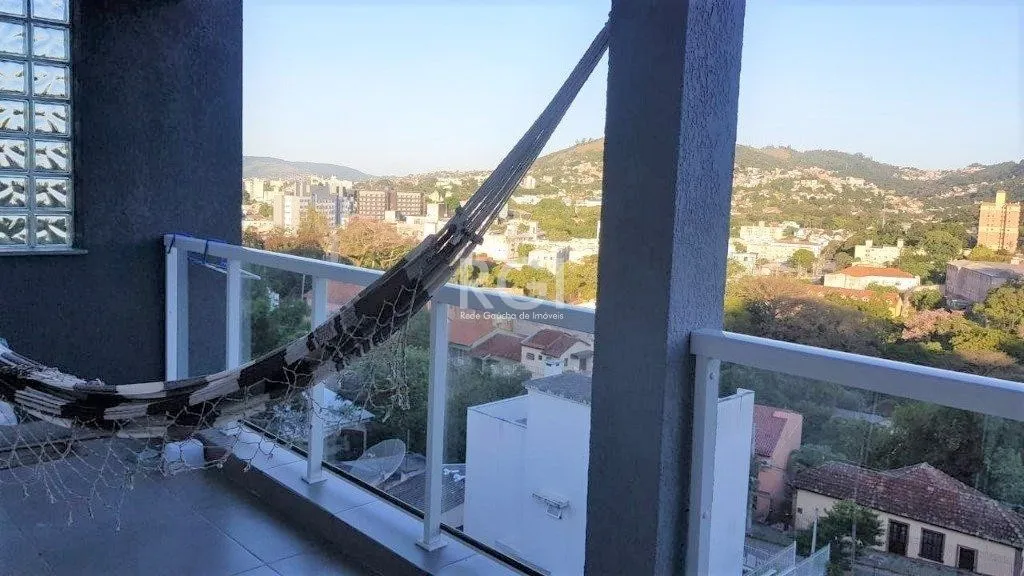 Imagem Casa para Venda - 377m², 4 dormitórios, sendo 2 suítes, 3 vagas - Teresópolis