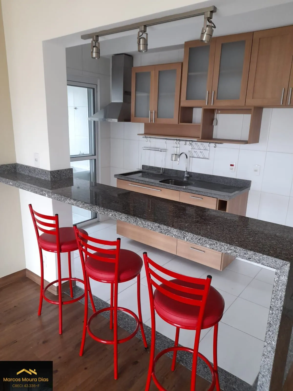 Imagem Apartamento na Bela Vista, sala com Varanda, 2 Dormitórios e 1 Vaga, Prédio com Lazer, Portaria 24 hs