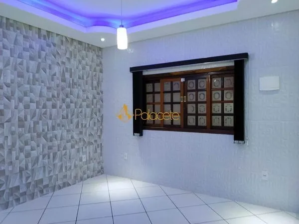 Imagem Casa à venda 2 Quartos, 1 Suite, 2 Vagas, 125M², Residencial Mombaça, Pindamonhangaba - SP