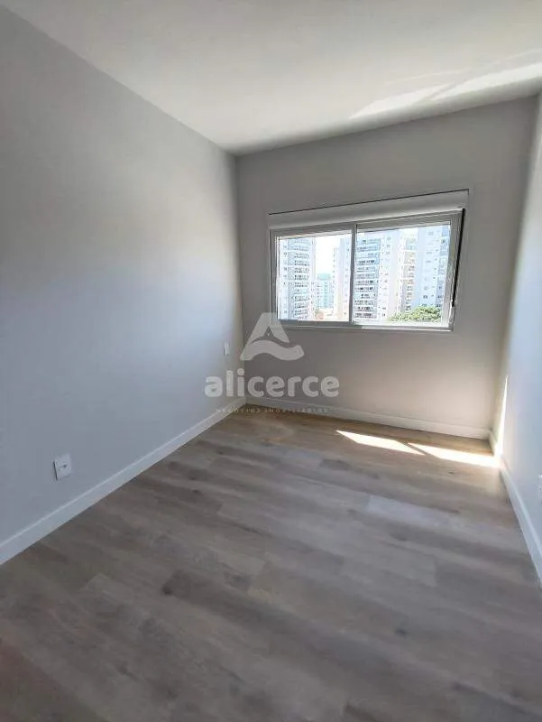 Imagem Apartamento à venda com 3 quartos 1 suíte, 87m² em Barreiros São José