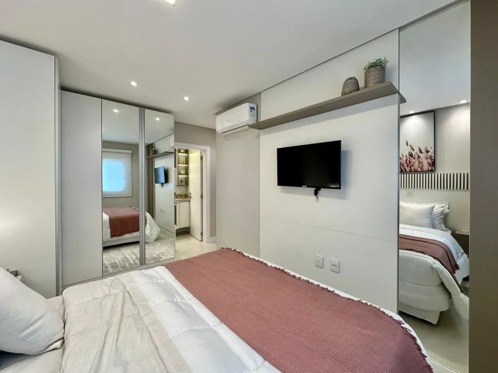 Imagem Apartamento 2 Dormitórios - Bairro Navegantes