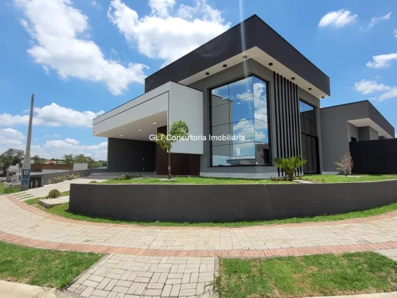 Foto do imóvel Linda Casa a Venda 3 Suítes com Piscina, Condomínio Laguna Indaiatuba SP