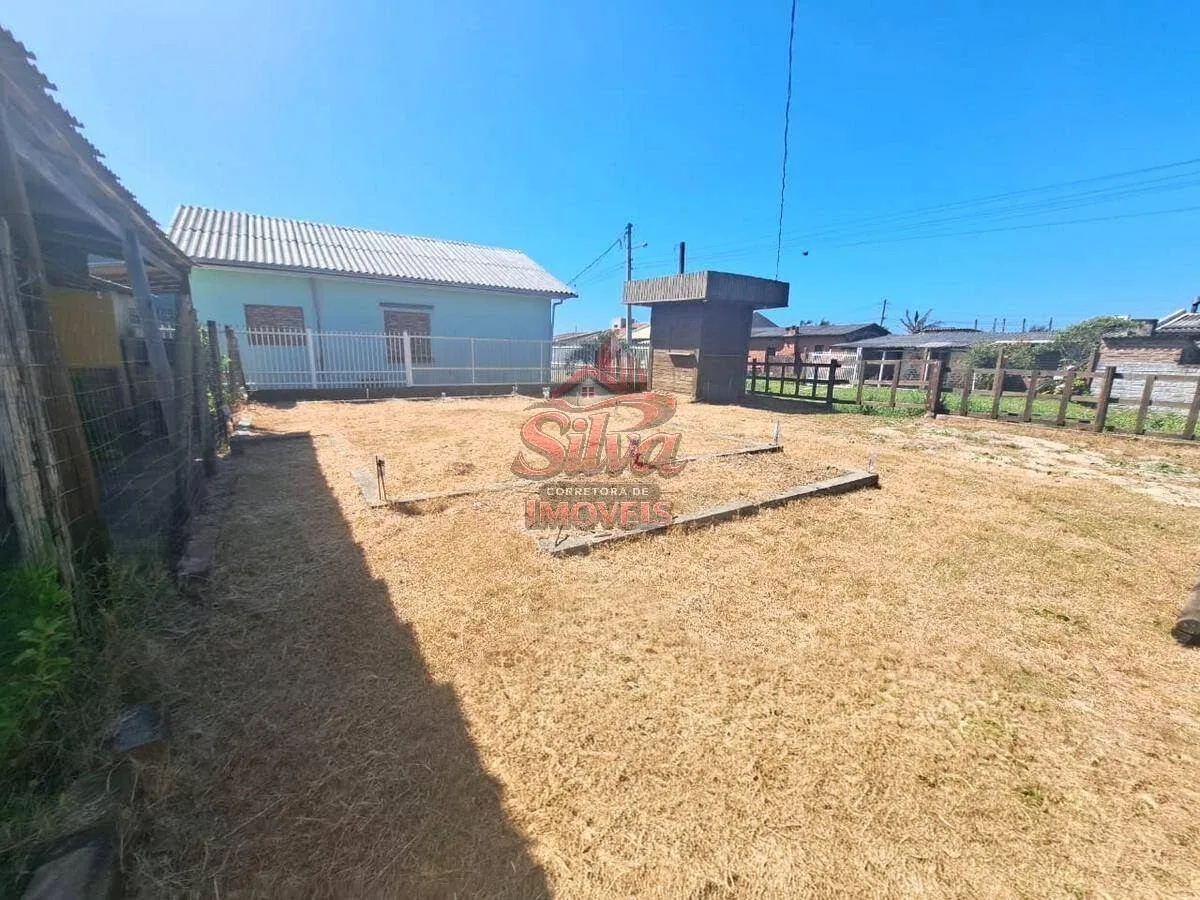 Imagem T477 | Terreno de esquina 162m² à venda a 150m do mar no Mariluz