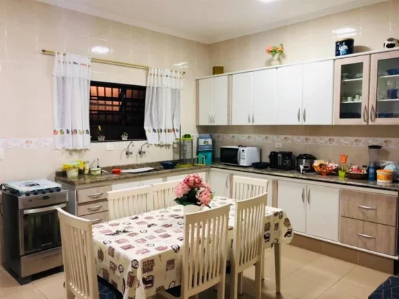Imagem Linda Casa com 2 dormitórios à venda, 150 m² por R$ 1.300.000 - Jardim Real - Praia Grande/SP