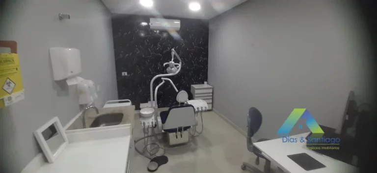 Foto do imóvel Sala Comercial com 15m² toda estruturada com cadeira odontológica em localização privilegiada na Vila das Mercês/Saúde. Ambiente ideal para profissionais dentista.