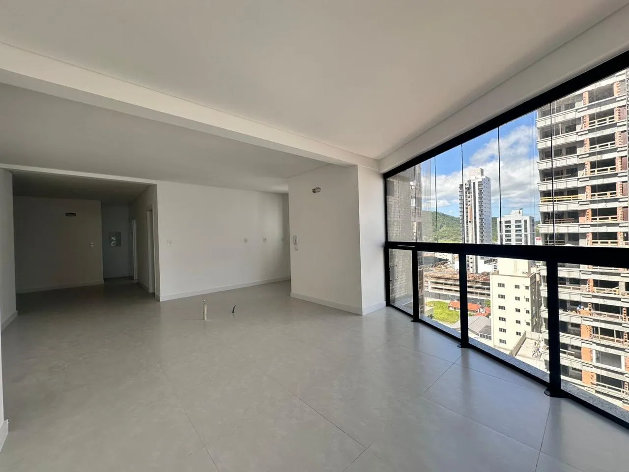 Imagem Apartamento com vista para o mar à venda com 115m2 por R$ 2.490.000,00