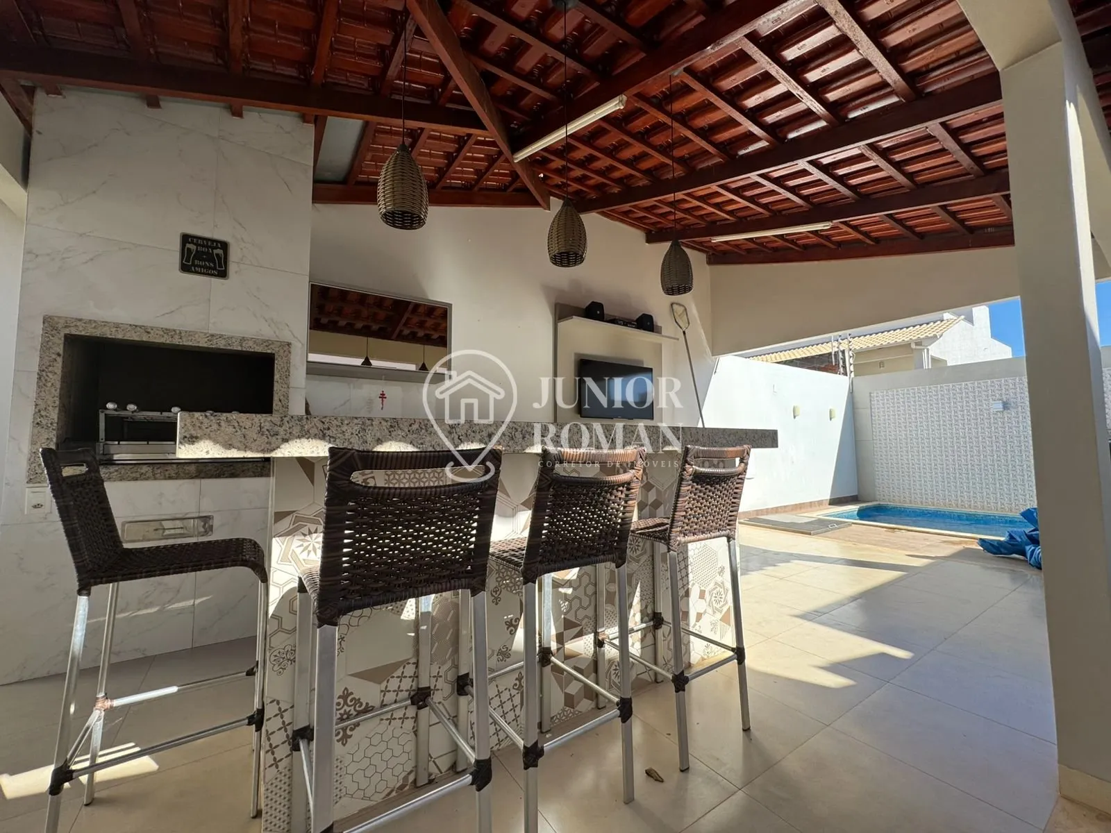 Imagem SOBRADO ALTO PADRÃO COM PISCINA 3 DORM. NO BAIRRO BANDEIRANTES - BARREIRAS/BA