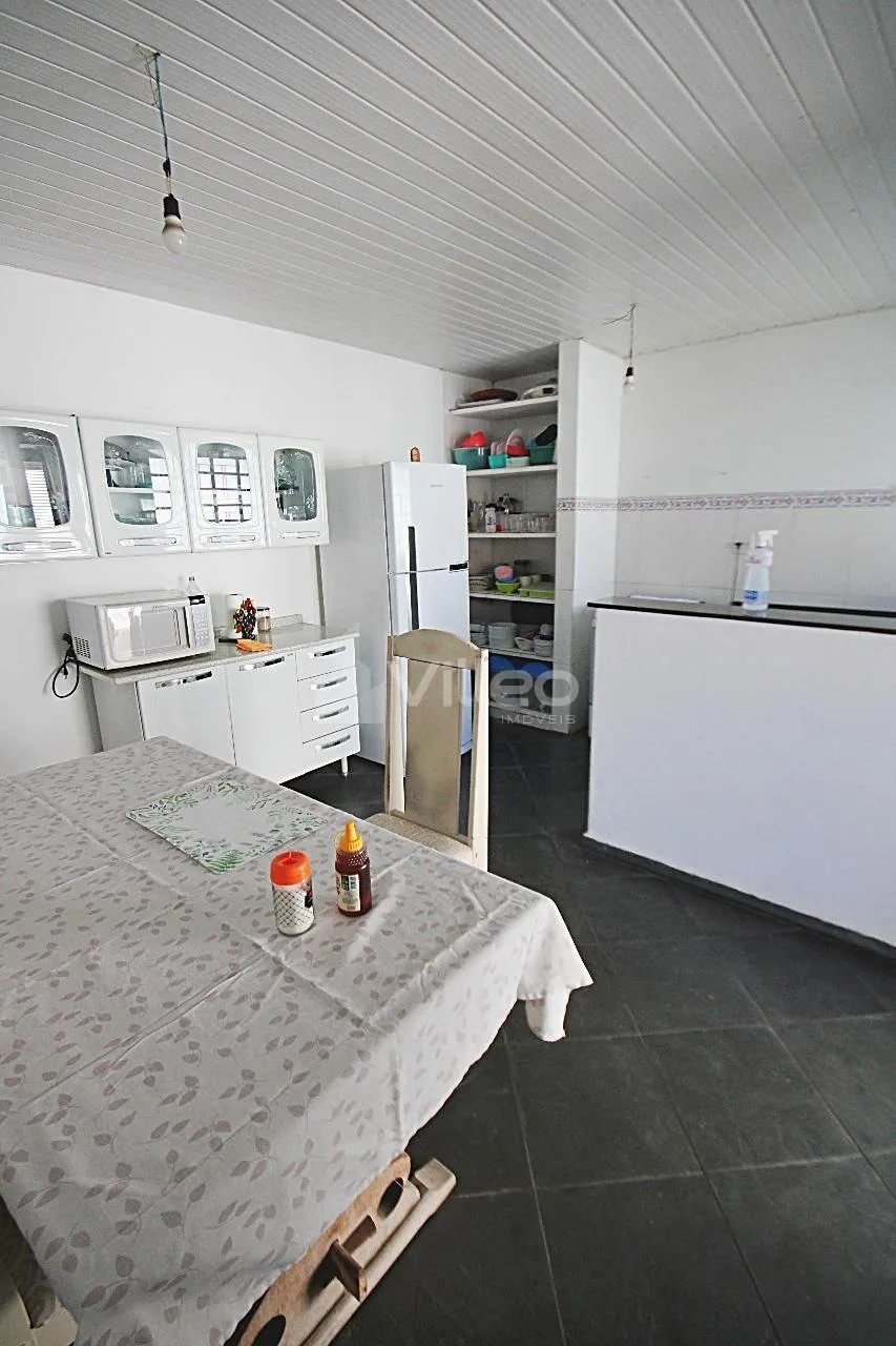 Imagem Esta casa possui 193 m² de área construída e conta com ambientes espaçosos, proporcionando confo...