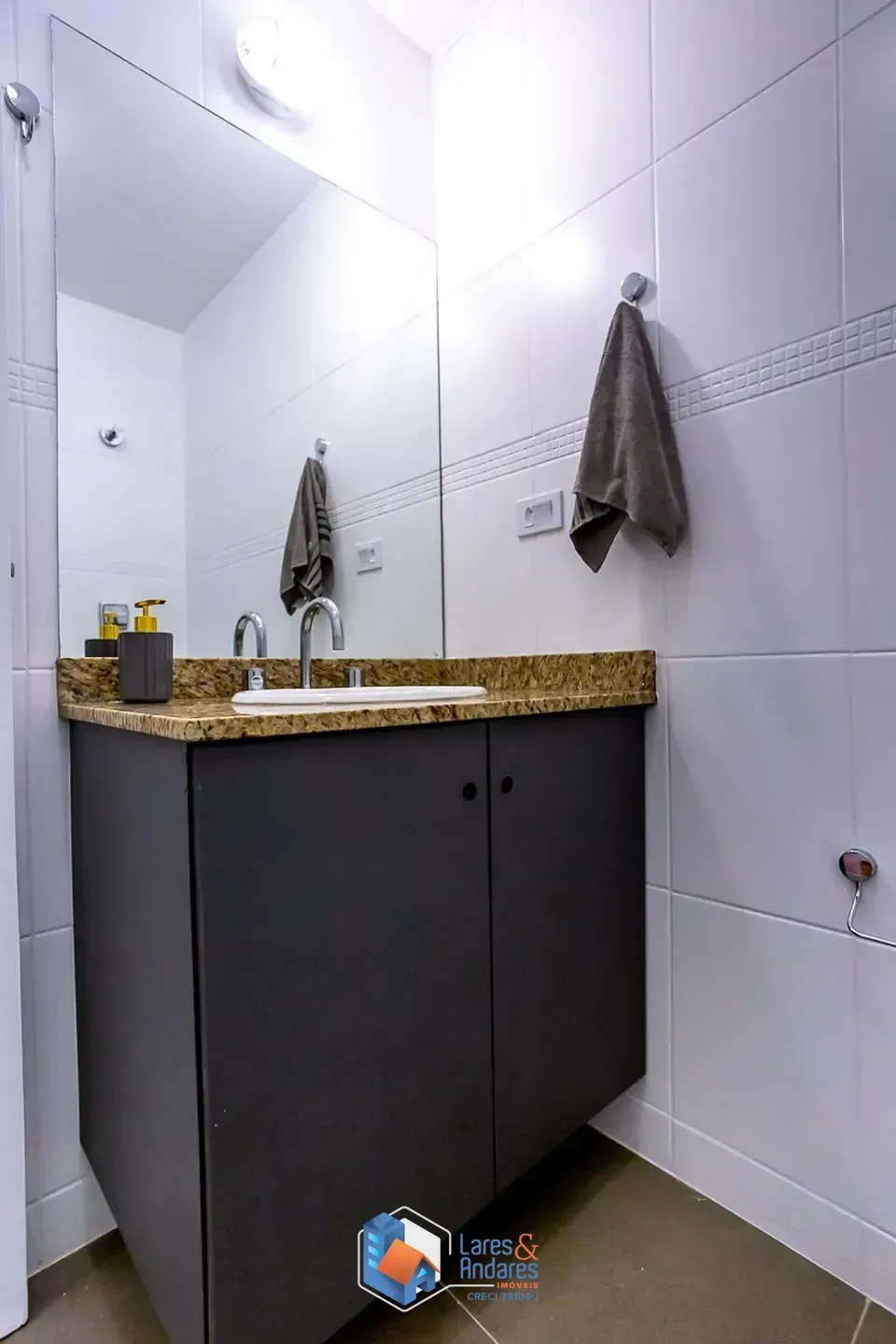 Imagem Apartamento para venda em Pinheiros com 4 quartos, sendo 1 suíte, 121m²
