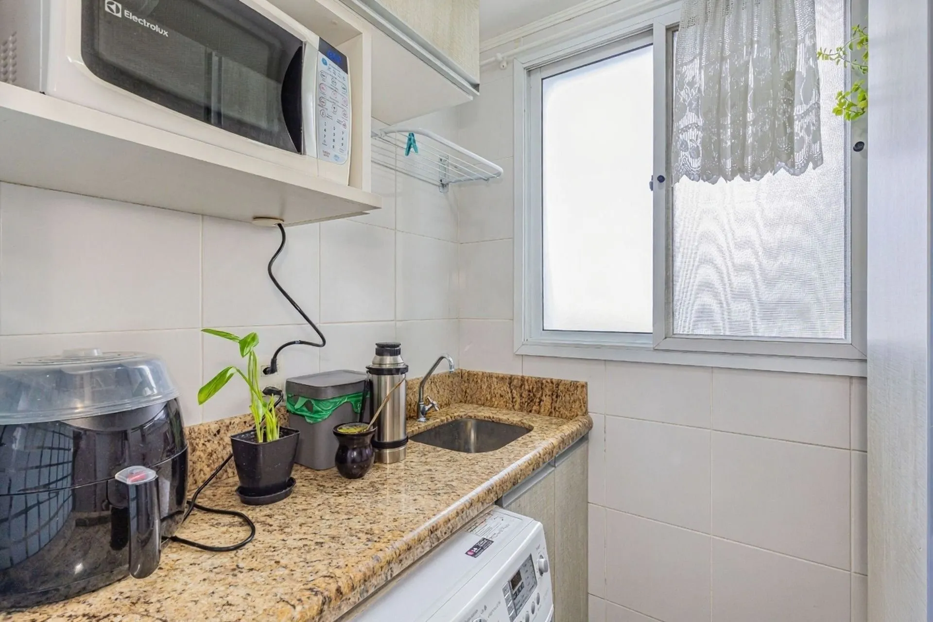 Imagem Vende-se apartamento com 2 quartos (1 suíte), 68m² e 1 vaga - Vila Ipiranga
