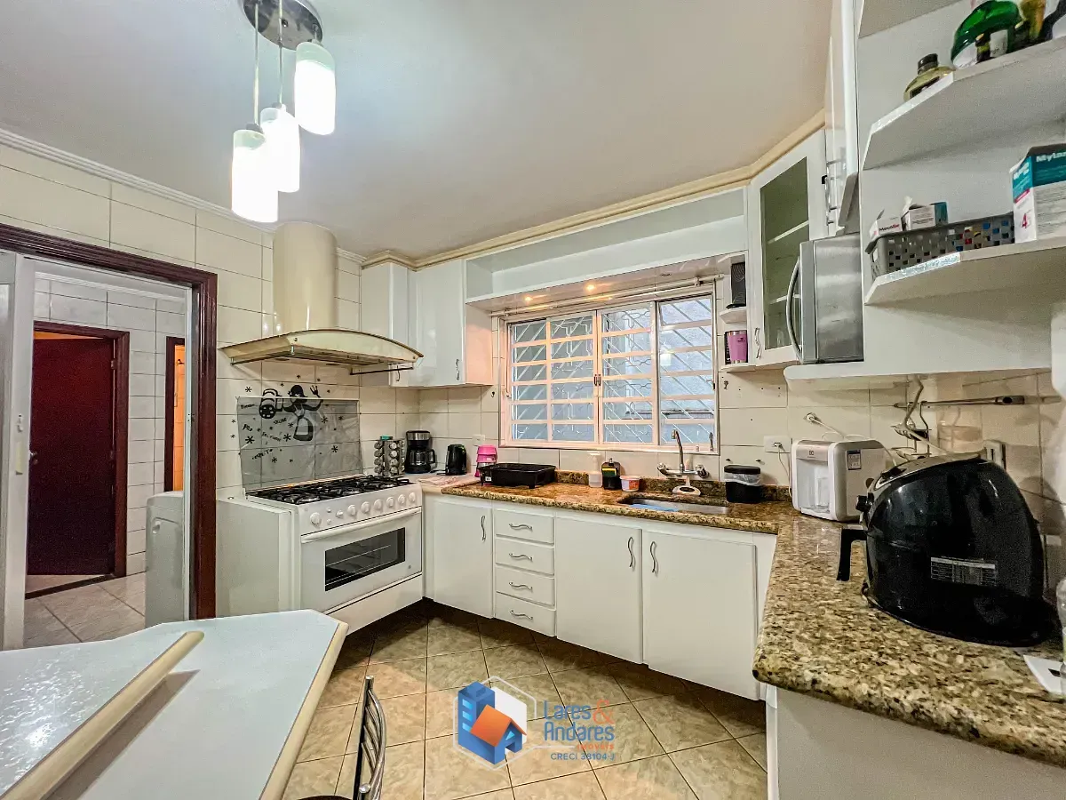 Imagem Sobrado para venda em Vila Mazzei com 3 quartos, sendo 1 suíte, 195m²