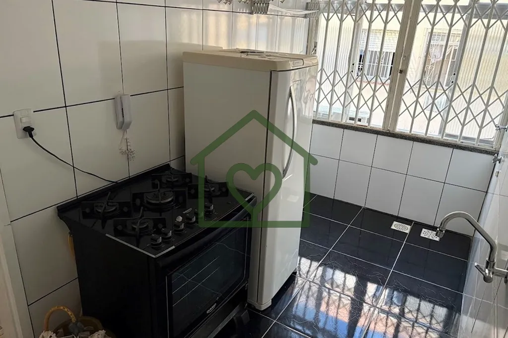 Imagem Excelente apartamento de dois dormitórios com 59m², localizado no segundo andar, ideal para famíl...