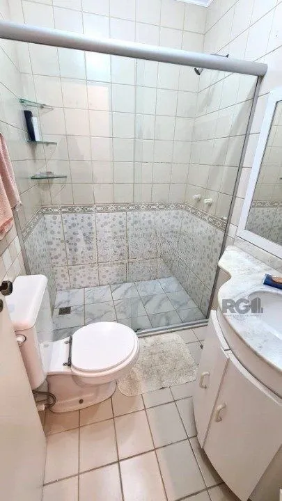 Imagem Casa em condomínio 110m² - 3 dormitórios sendo 1 suíte e 1 vaga de garagem no bairro Teresópolis