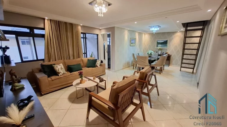 Imagem Prédio/comercial/residencial, 04 Cj e 02 lojas, + Casa com 07 suítes, no Bacacheri em Curitiba PR