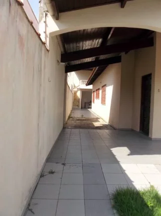 Imagem casa lado praia- tres dormitorios