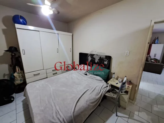Imagem Apartamento à venda com 61m², 2 quartos, 1 banheiro, elevador e portaria por R$266.000,00 no José Menino em Santos.