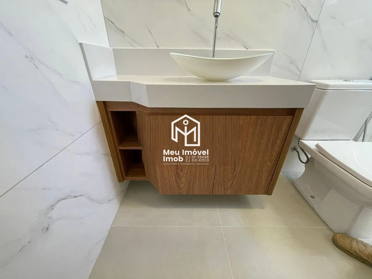 Imagem Casa Condomínio 4 quartos 3 suítes 4 Vagas 300M² Arniqueiras