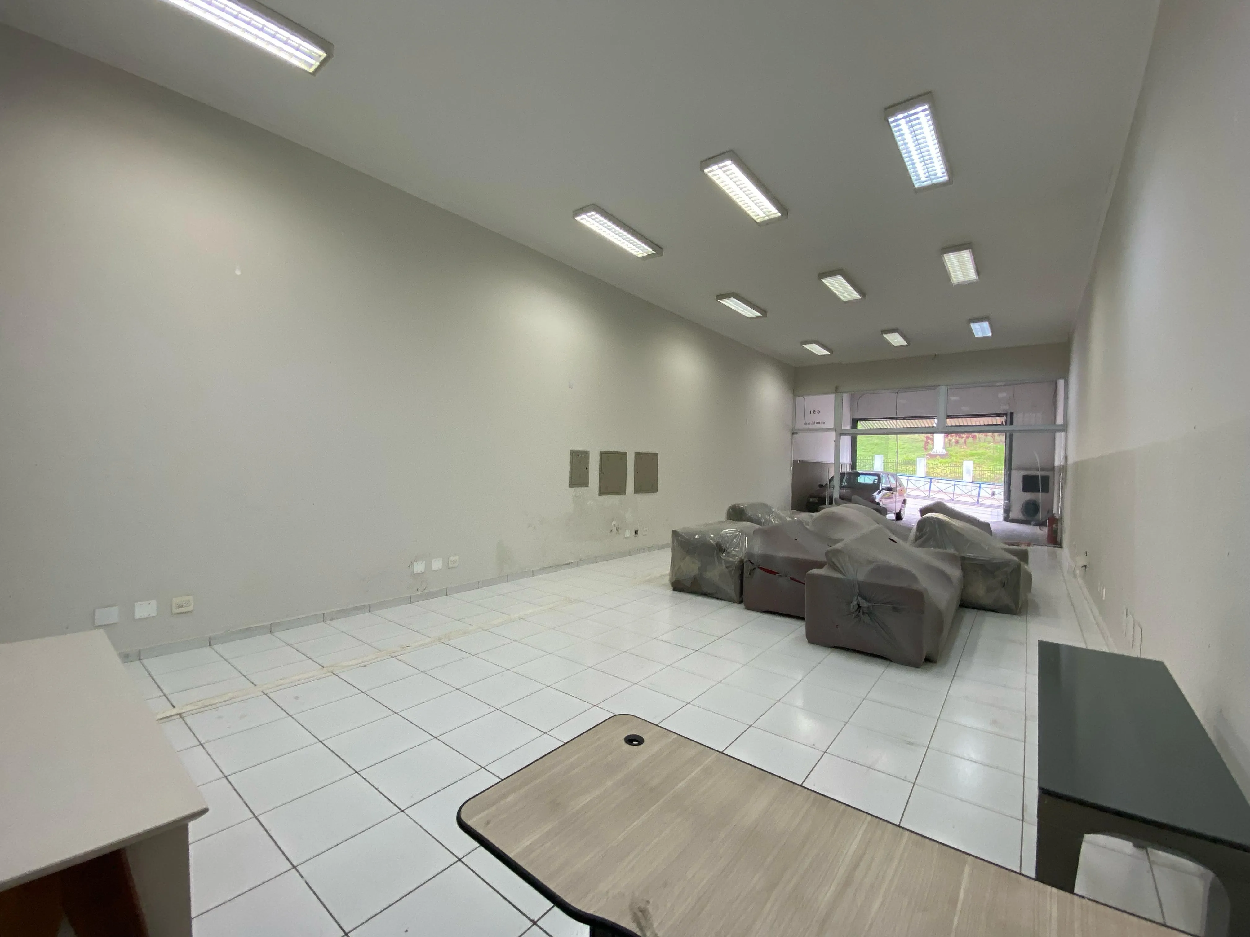 Imagem Oportunidade, Compra ou Locação de Prédio Comercial na Av. São Paulo à 3min. do Centro