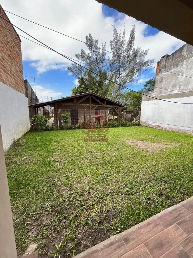 Imagem Casa 2 dormitórios com suíte a 580m do mar no Mariluz