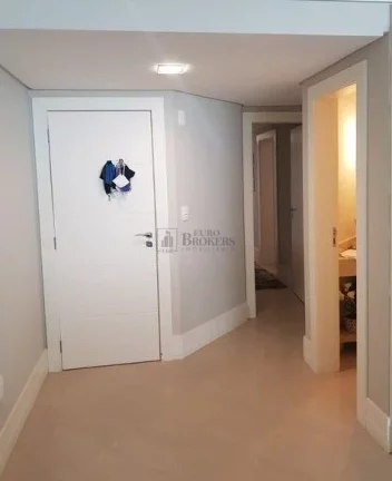 Imagem Ótimo apartamento quadra mar em Balneário Camboriú.