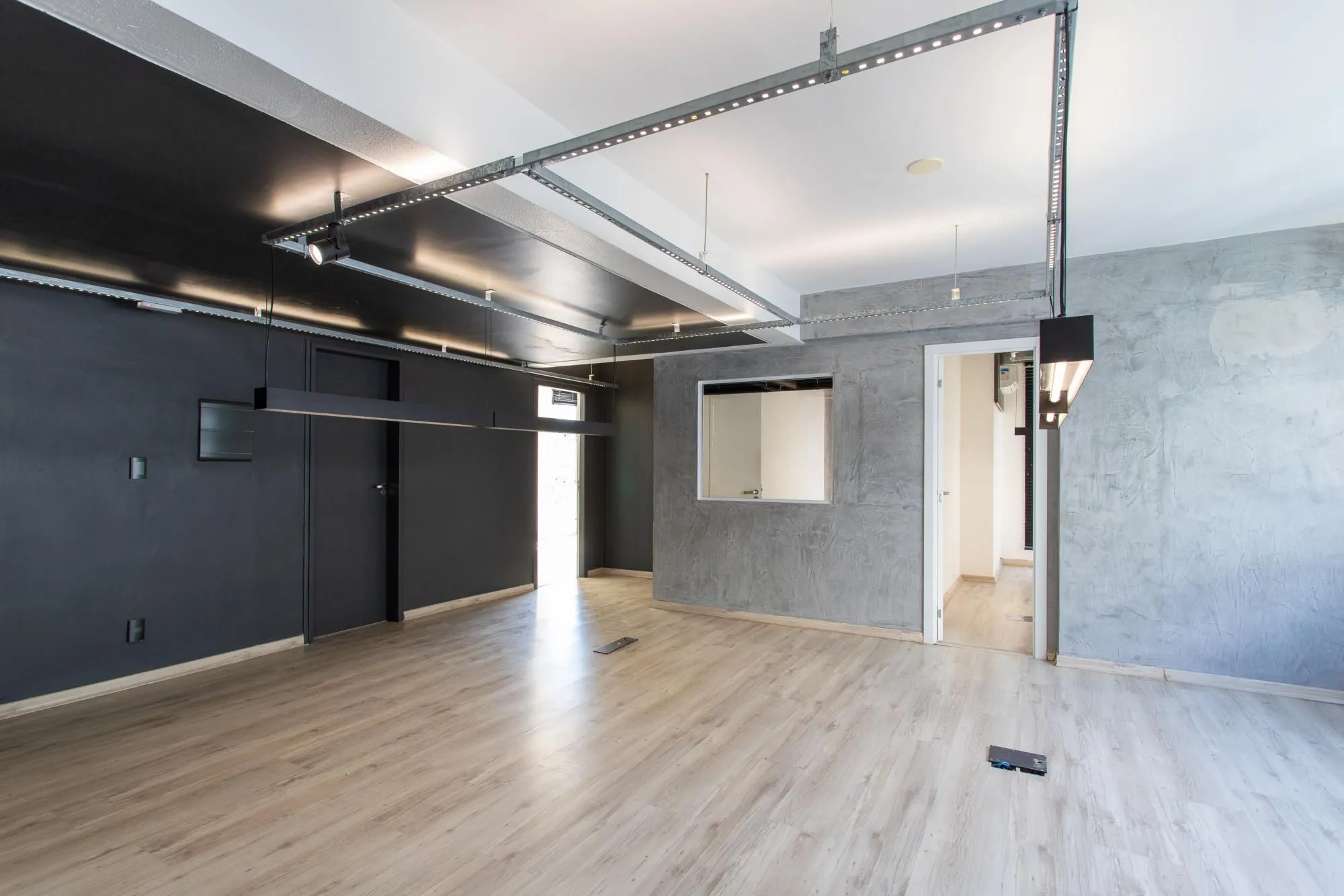 Imagem Andar inteiro com 214 m²