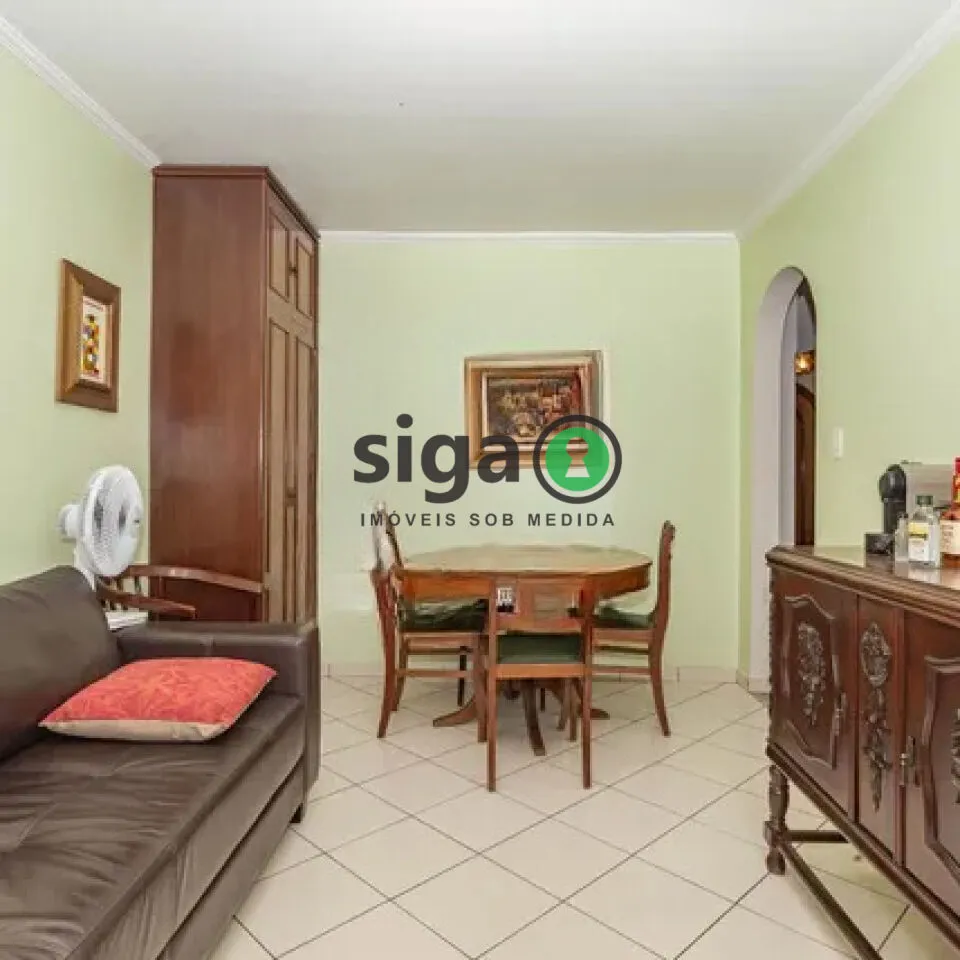 Imagem Casa na Vila Mariana com varanda e localização estratégica perto do metrô.