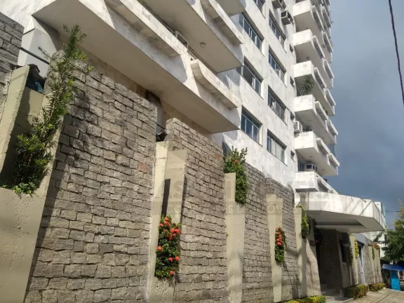Imagem CASAL IMÓVEIS VENDE APARTAMENTO ED CRISTO REI 4 SUÍTES + 2 VGS 360 M2