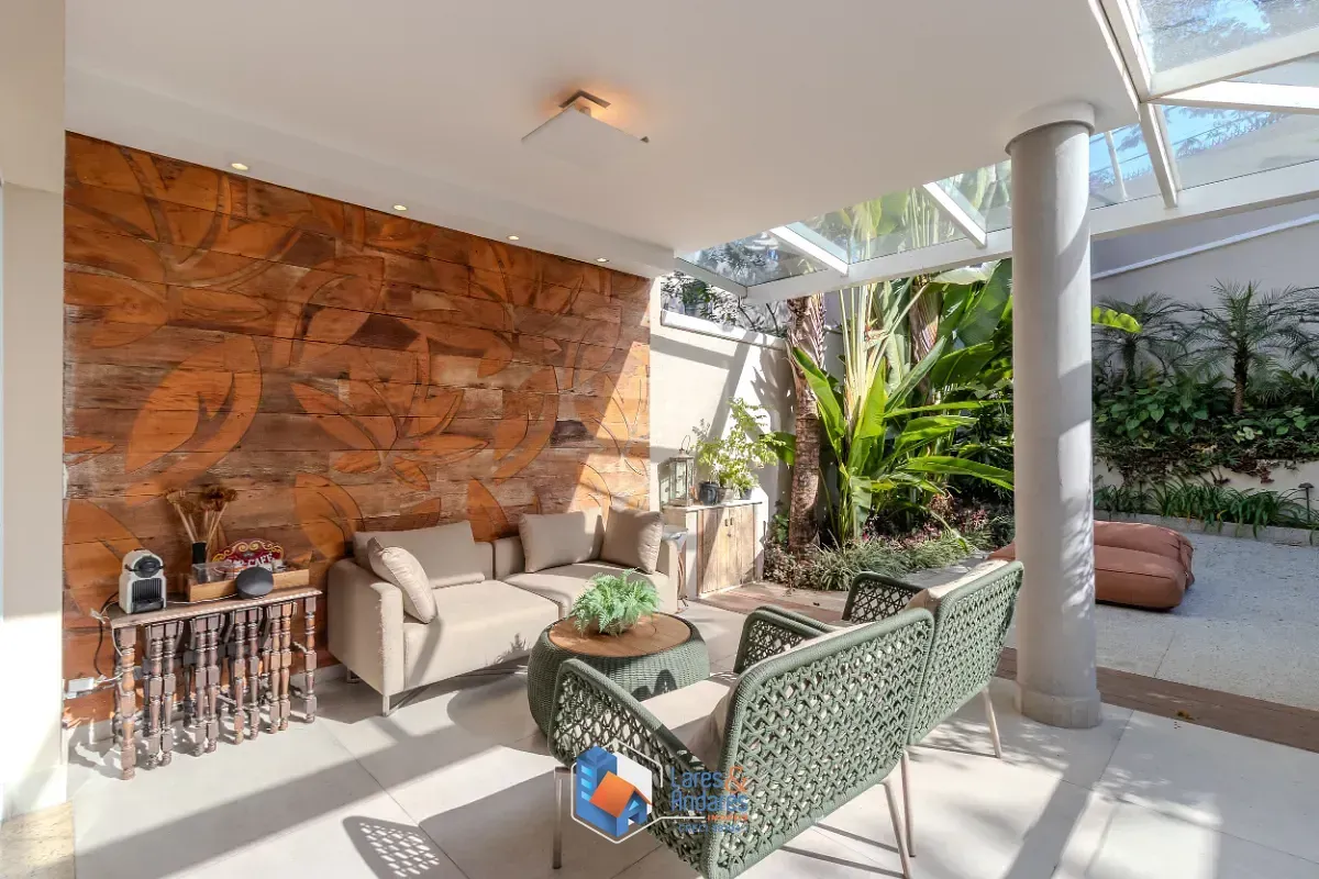 Imagem Casa em condomínio para venda em Jardim Prudência com 5 quartos, sendo 3 suítes, 329m²