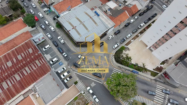 Imagem Ponto Comercial 700 m2, Área Central, Esquina, Coberto. Escritórios