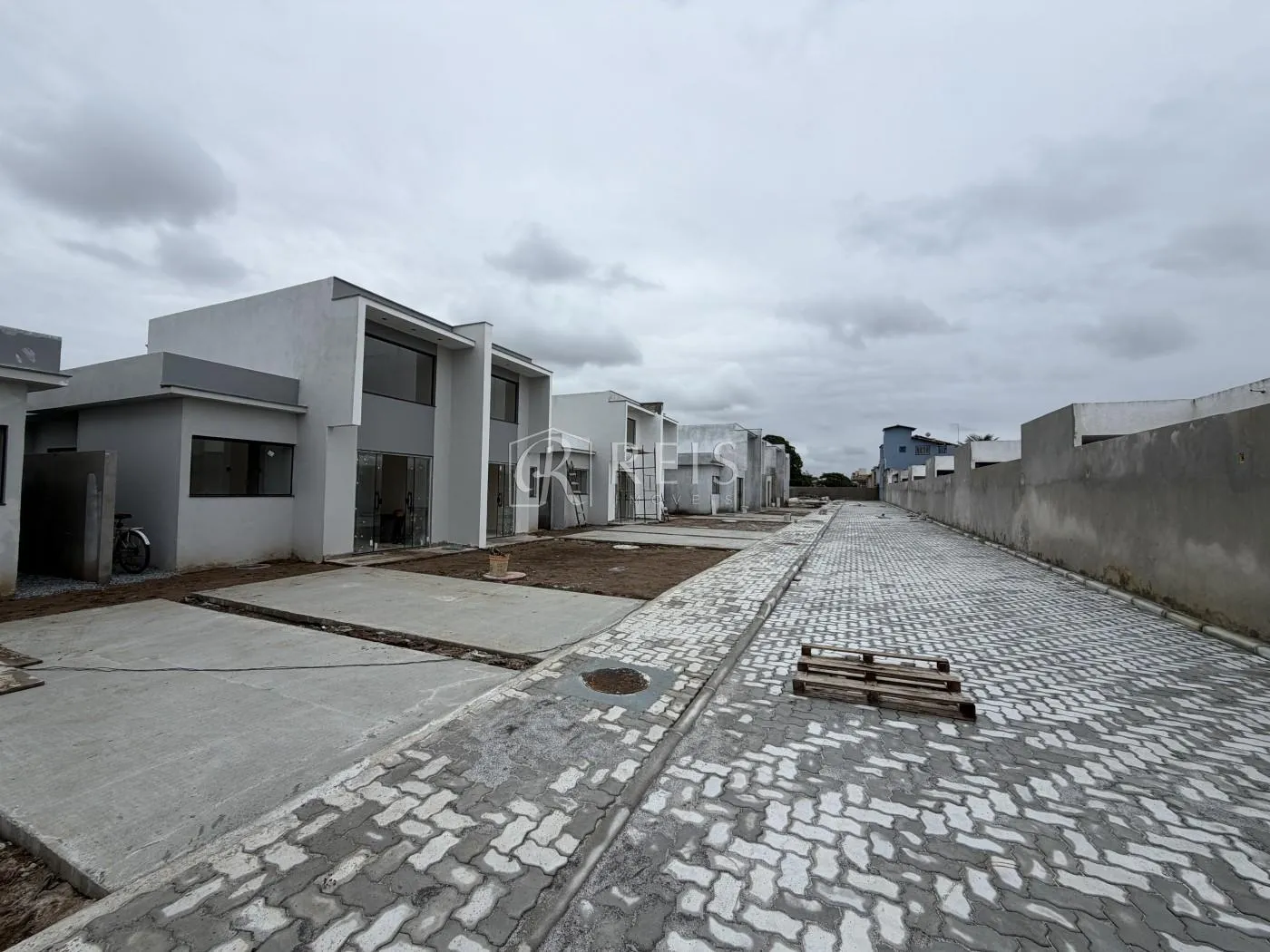 Imagem Casa para Venda em Rio das Ostras, Chácara Mariléa, 2 dormitórios, 1 suíte, 2 banheiros, 1 vaga