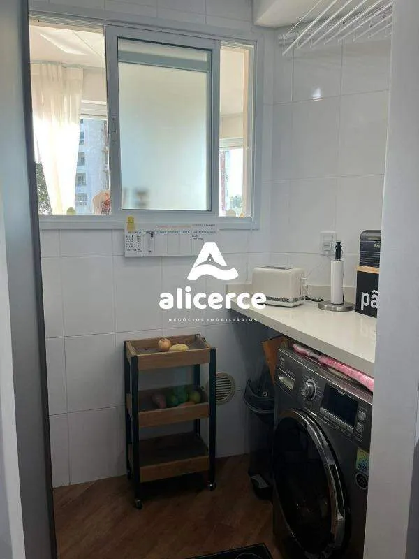 Imagem Apartamento à Venda - 3 Dorimitórios I 1 Suíte I Garagem Dupla i Semi mobiliado - no Coração do Estreito