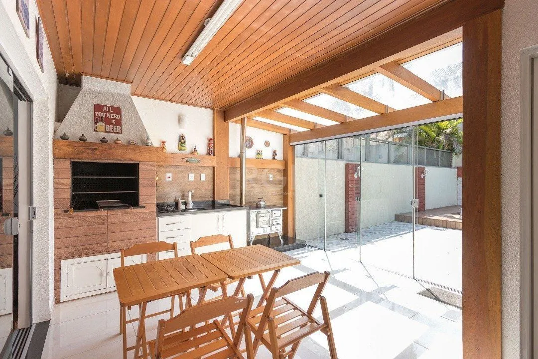 Imagem Casa Condominio para Venda - 297.63m², 4 dormitórios, sendo 1 suites, 2 vagas - Espirito Santo