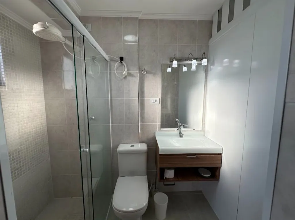 Imagem APARTAMENTO COM 133,00 m² - CANTO DO FORTE - PRAIA GRANDE SP