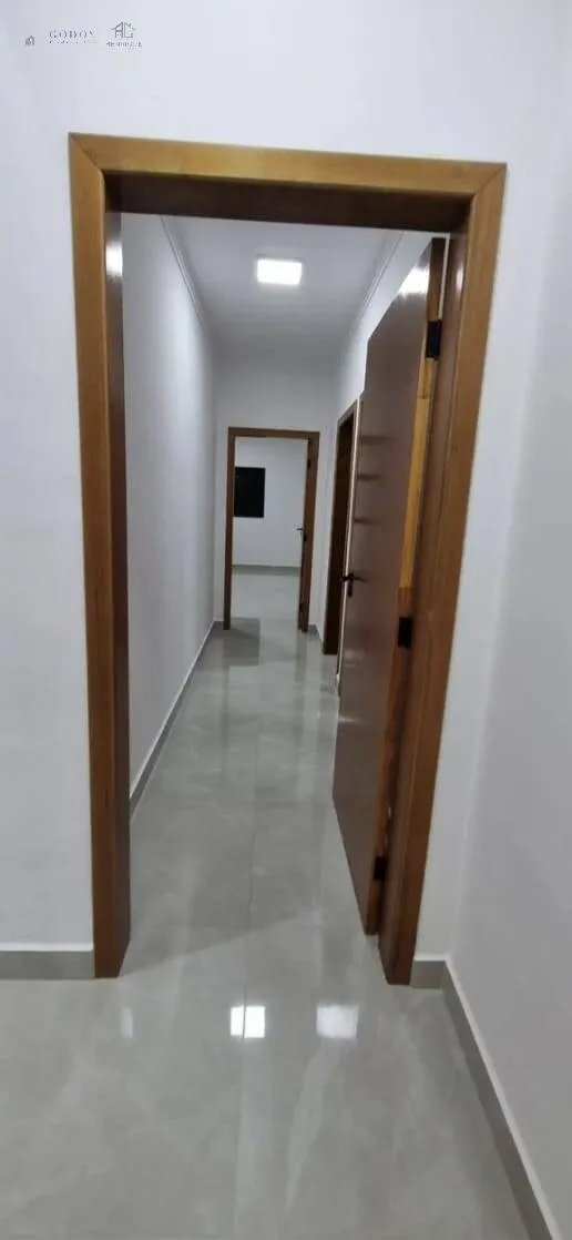 Imagem Casa Moderna Térrea com 3 Suítes e Estrutura de Clube - Próxima ao Shopping
