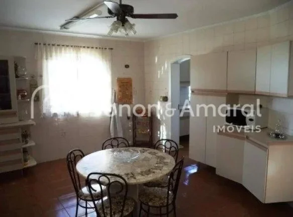 Imagem Casa a venda no Jardim Chapadão.
Ampla sala de estar, sala de jantar, sala de de Tv, escritório, l...