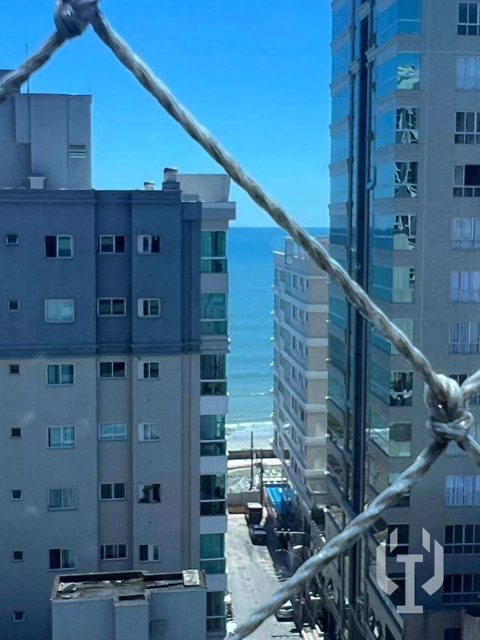 Imagem Apartamento para alugar em Itapema, Meia praia, com 3 quartos, 159m2
