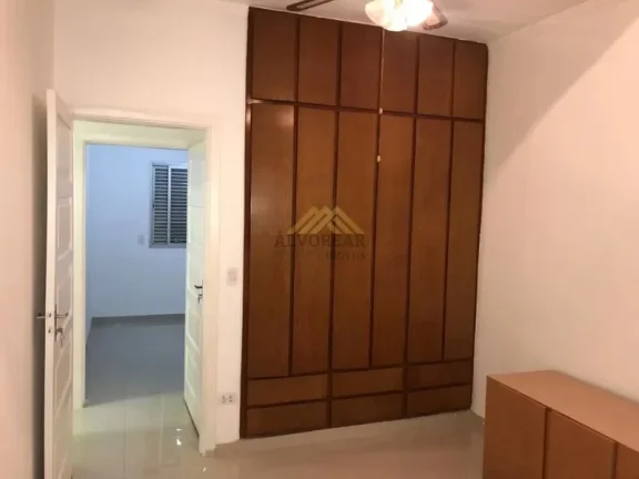 Imagem Sobrado Espaçoso à Venda na Vila Gumercindo