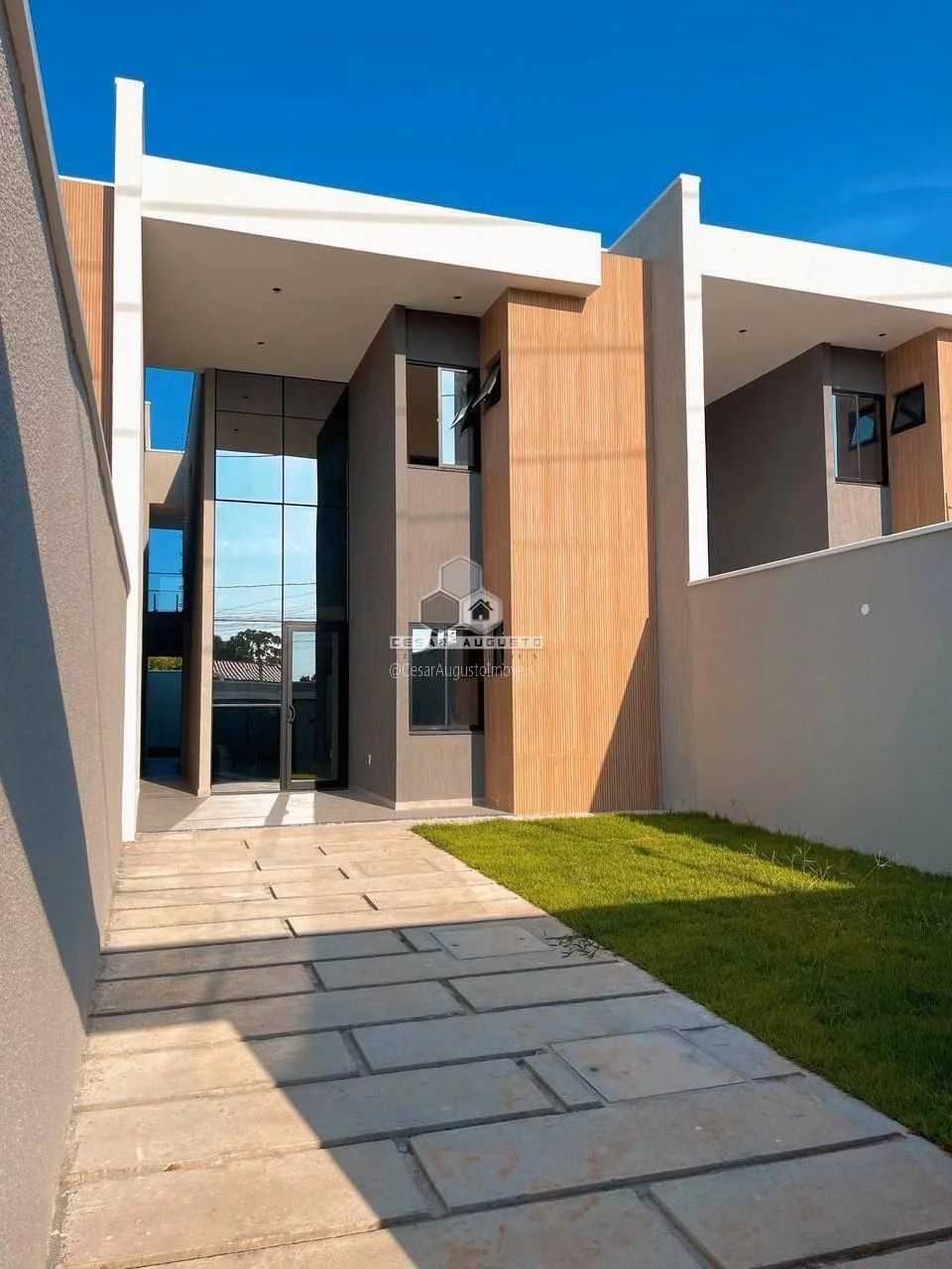 Imagem Royal Ville Residence: Casas de luxo com 04 suites no centro do Eus?(C)bio