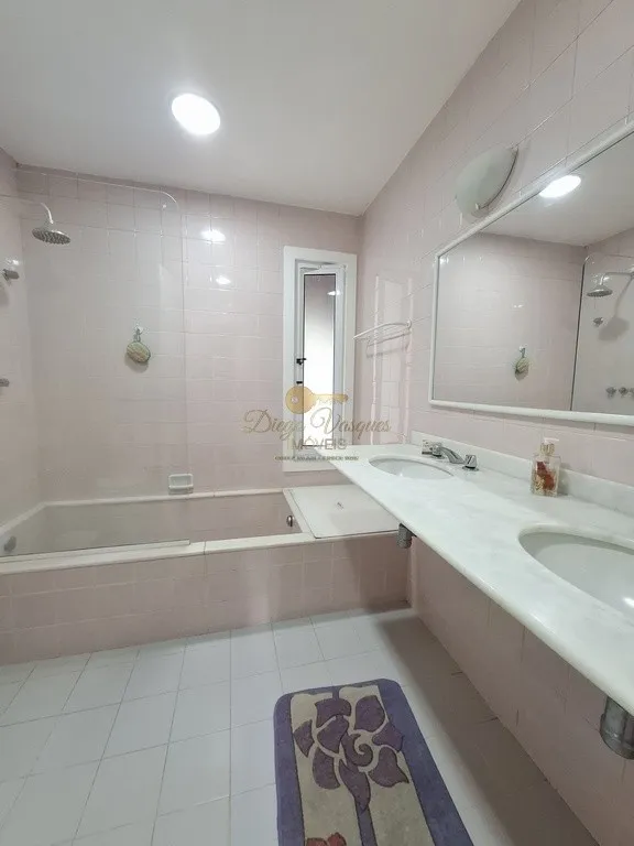 Imagem Casa para Venda em Teresópolis / RJ no bairro Albuquerque