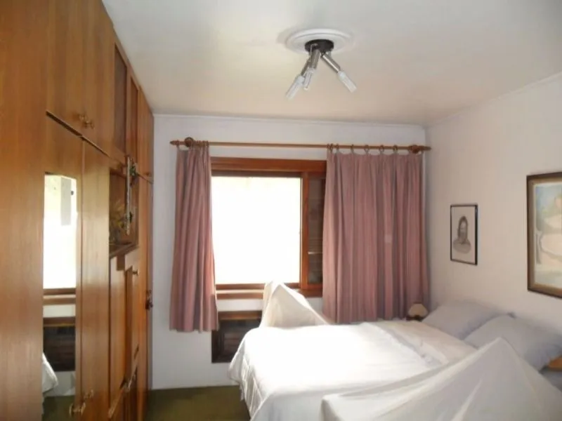 Imagem Casa para Venda - 290m², 3 dormitórios, sendo 1 suites, 3 vagas - Nonoai