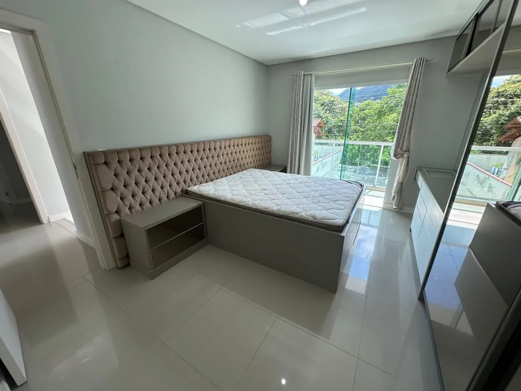 Imagem Casa Alto Padrão Condomínio