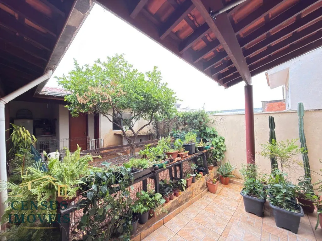 Foto do imóvel: Casa em Condomínio à Venda em Valinhos-SP - Condomínio Residencial Itamambuca: 2 Quartos, 1 Suíte, 2 Salas, 3 Banheiros, 4 Vagas, 164, 99m²! em Condomínio Residencial Itamambuca