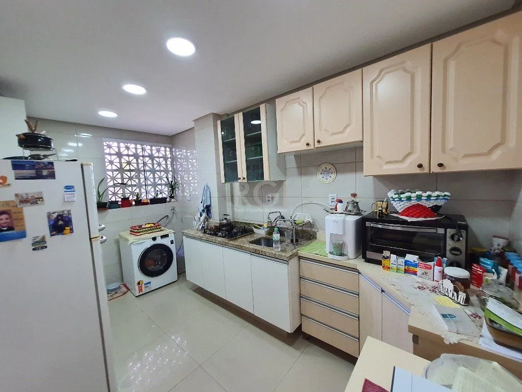 Imagem Apartamento para Venda - 62.2m², 2 dormitórios, sendo 1 suites, 1 vaga - Praia de Belas