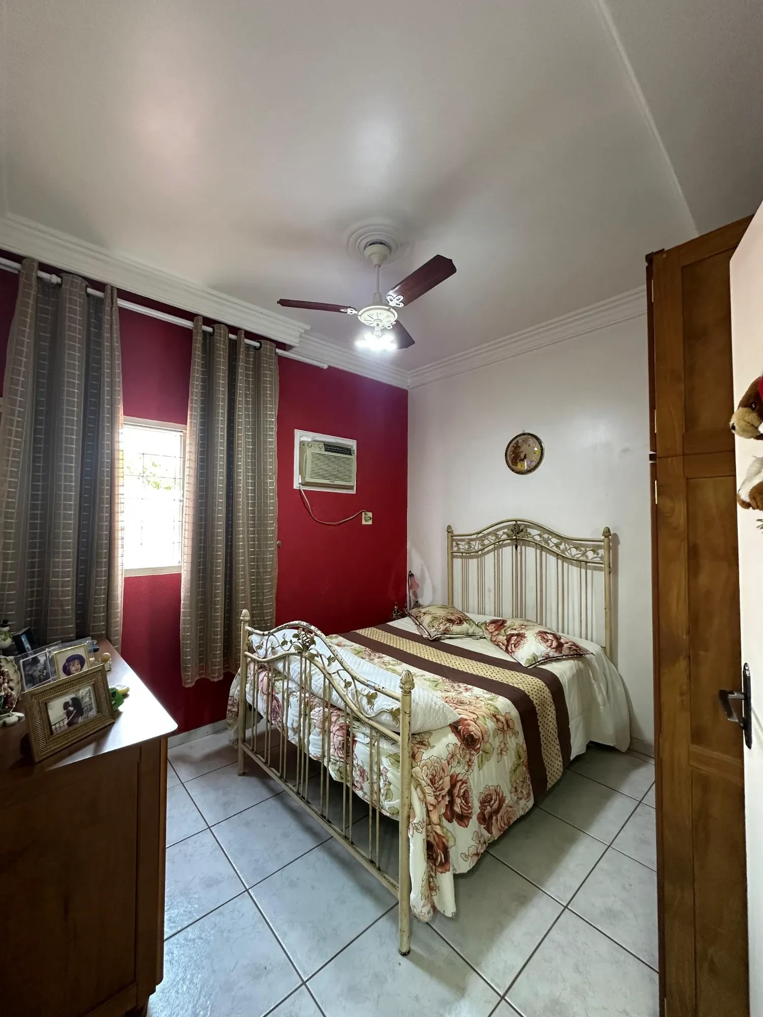 Imagem Casa com 3 Quartos à Venda ou Locação, 247 m² em Jardim Itália - Cuiabá
