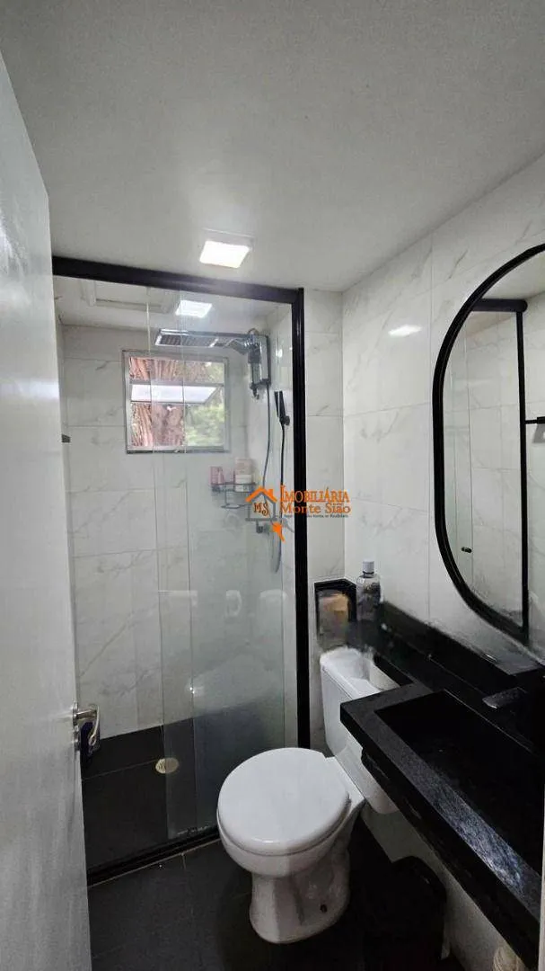 Imagem Apartamento com 2 dormitórios à venda, 45 m² por R$ 265.000 - Água Chata - Guarulhos/SP