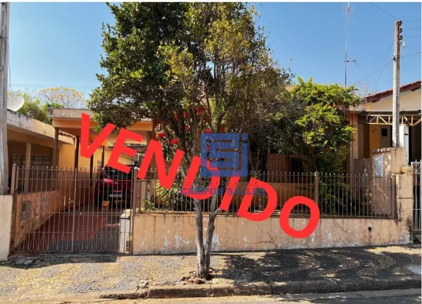 Foto do imóvel Casa com 2 dormitórios à venda, 145 m² por R$ 450.000,00 - Centro - Socorro/SP