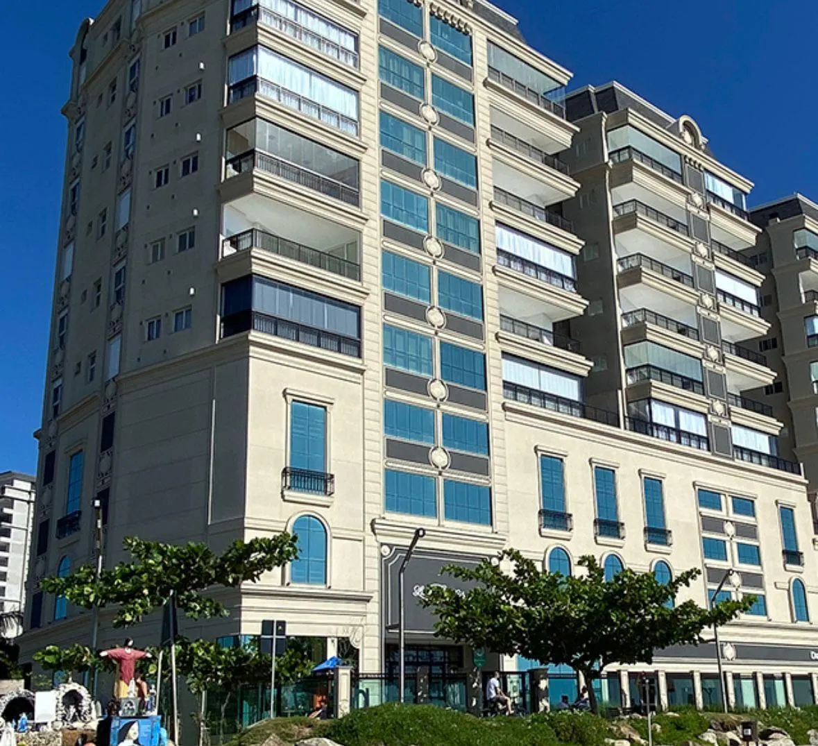 Foto do imóvel Apartamento com vista para o mar à venda com 140m2 por R$ 6.800.000,00