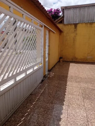 Imagem Sobrado com 3 dormitórios à venda, 180 m² por R$ 695.000,00 - Sítio São José - Suzano/SP