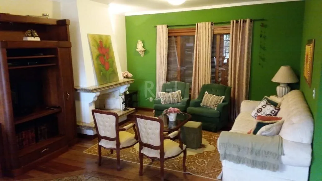 Imagem Casa para Venda - 432m², 3 dormitórios, 1 vaga - Tristeza